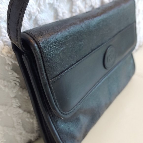 GUCCI Small Crossbody Convertible Clutch Black - Picture 11 of 14
